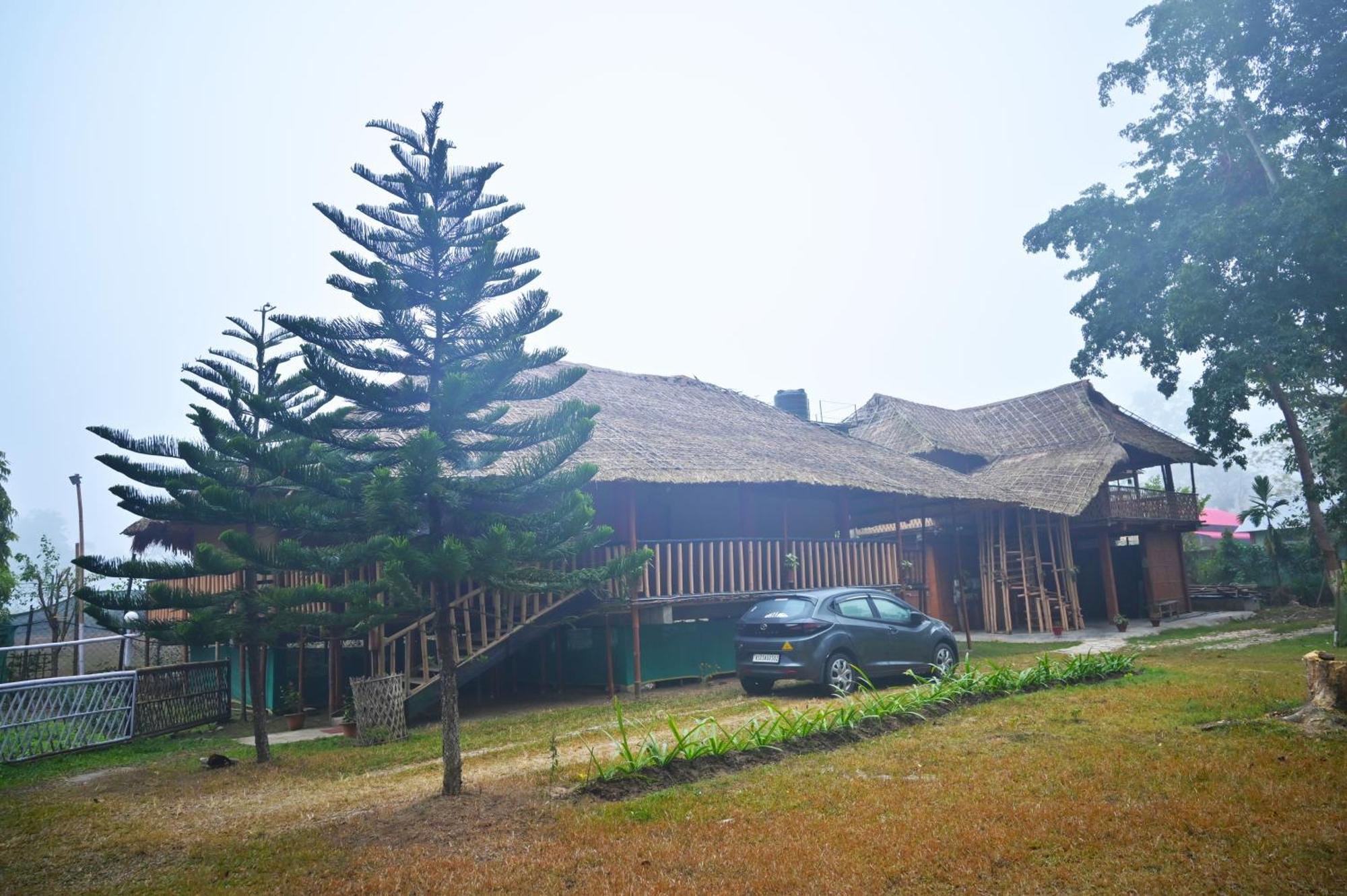 Hotel Gorh Retreat Kāziranga Esterno foto